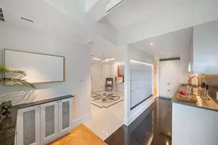 160 Central Park S, New York City, NY 10019 - Photo 12