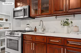 920 E 17th St, New York City, NY 11230 - Photo 6