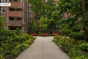 920 E 17th St, New York City, NY 11230 - Photo 12