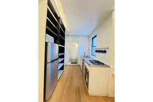 110 Thompson St, New York City, NY 10012 - Photo 4