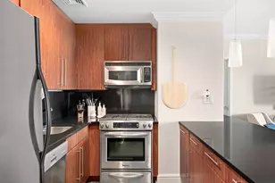 216 E 47th St, New York, NY 10017 - Photo 2