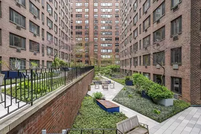 420 E 64th Street #E1G, New York, NY 10065 - Photo 12