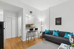 230 E 52nd St, New York, NY 10022 - Photo 2