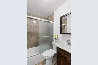 230 E 52nd Street #3E, New York, NY 10022 - Photo 4