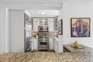 339 E 58th St, New York City, NY 10022 - Photo 8