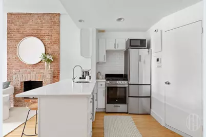 110 W 71st Street #3A, New York City, NY 10023 - Photo 4