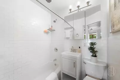 110 W 71st Street #3A, New York, NY 10023 - Photo 12