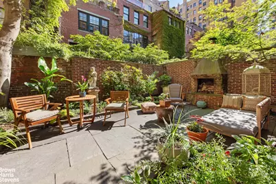 11 E 92nd Street #1, New York, NY 10128 - Photo 2