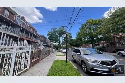 1440 E 85th Street #2, New York City, NY 11236 - Photo 20