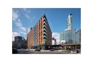 25-21 43rd Ave, Long Island City, NY 11101 - Photo 10