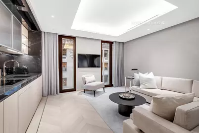 685 Fifth Avenue #10D, New York City, NY 10022 - Photo 1