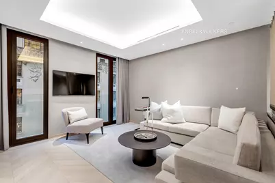 685 Fifth Avenue #10D, New York City, NY 10022 - Photo 2