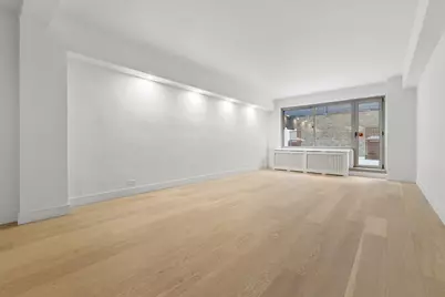 225 E 46th Street #1B, New York, NY 10017 - Photo 4
