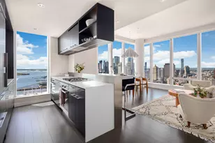 252 South St, New York, NY 10002 - Photo 1