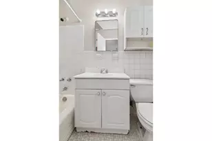 333 E 14th St, New York, NY 10003 - Photo 6