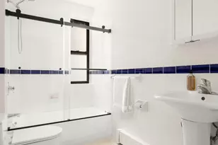 220 W 111th St, New York, NY 10026 - Photo 6