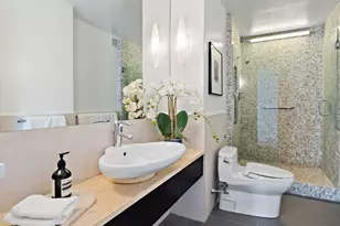 101 W 12th St, New York City, NY 10011 - Photo 8