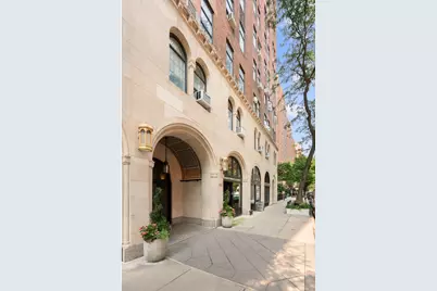 410 W 24th Street #7M, New York City, NY 10011 - Photo 10