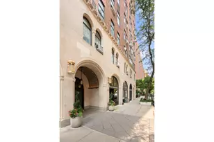 410 W 24th St, New York City, NY 10011 - Photo 10