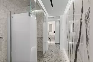 530 E 76th St, New York City, NY 10021 - Photo 18