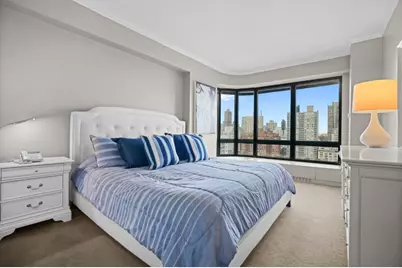 530 E 76th Street #19C, New York City, NY 10021 - Photo 6