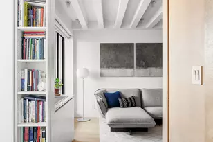 366 W 11th St, New York City, NY 10014 - Photo 10
