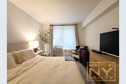 327 W 30th Street #2J, New York, NY 10001 - Photo 6