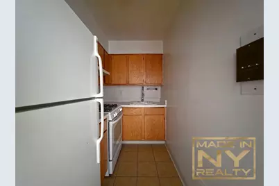 327 W 30th Street #2J, New York City, NY 10001 - Photo 10
