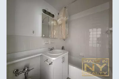 327 W 30th Street #2J, New York City, NY 10001 - Photo 14