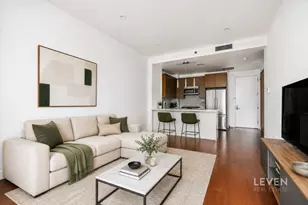 27-17 42nd Rd, Long Island City, NY 11101 - Photo 2