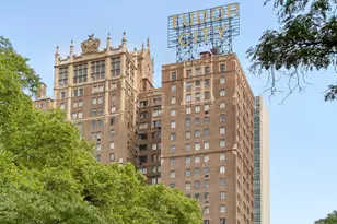320 E 42nd St, New York, NY 10017 - Photo 8