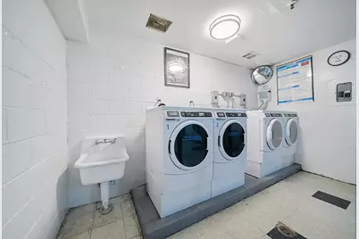 337 W 43rd Street #2D, New York City, NY 10036 - Photo 10