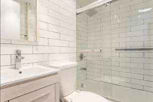 456 W 22nd St, New York, NY 10011 - Photo 4