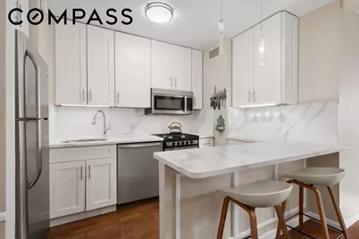 201 E 21st Street #7J, New York City, NY 10010 - Photo 4