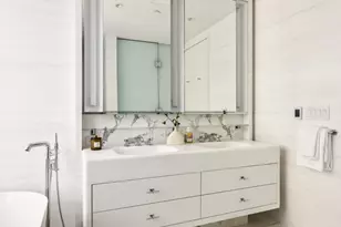 430 E 58th St, New York, NY 10022 - Photo 6