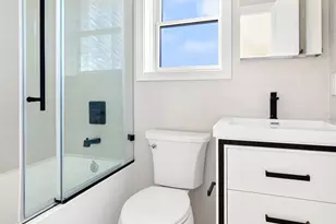 38-22 56th St, New York City, NY 11377 - Photo 8