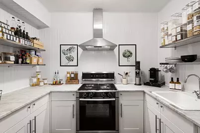 115 South Street #3R, New York City, NY 10038 - Photo 4