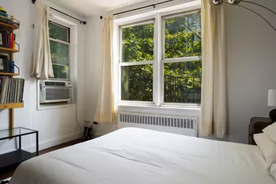 715 Ocean Parkway #2F, New York City, NY 11230 - Photo 8