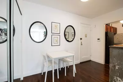 715 Ocean Parkway #2F, New York City, NY 11230 - Photo 4