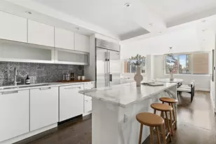 345 E 93rd St, New York, NY 10128 - Photo 2