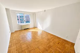 201 E 25th St, New York, NY 10010 - Photo 8