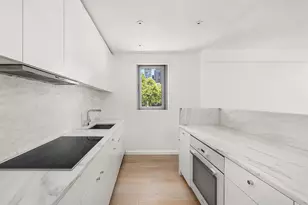 200 E 62nd St, New York, NY 10065 - Photo 2