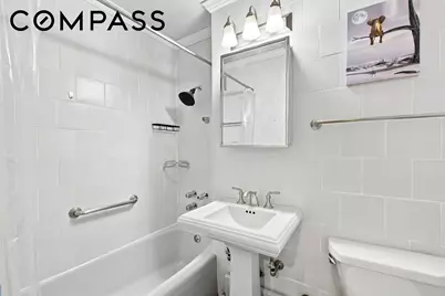20 E 35th Street #9D, New York, NY 10016 - Photo 8