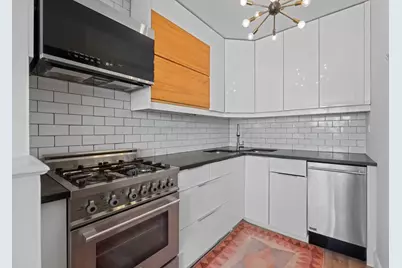 301 W 110th Street #4V, New York City, NY 10026 - Photo 4