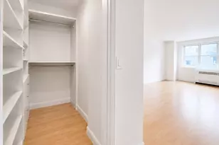 155 W 68th St, New York, NY 10023 - Photo 24