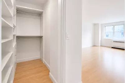 155 W 68th Street #404, New York, NY 10023 - Photo 24