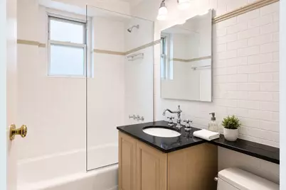 155 W 68th Street #404, New York, NY 10023 - Photo 14