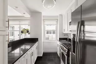 155 W 68th St, New York City, NY 10023 - Photo 6