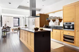 425 W 50th St, New York City, NY 10019 - Photo 4