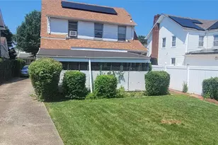 105-15 220th St, New York City, NY 11429 - Photo 6